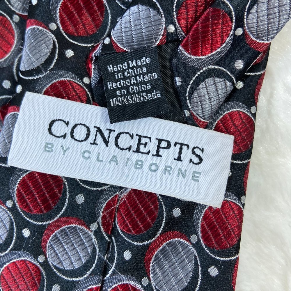 Concepts By Claiborne Handmade Necktie Blk Red Geometric 100% SILK Elegant Tie - Picture 5 of 5